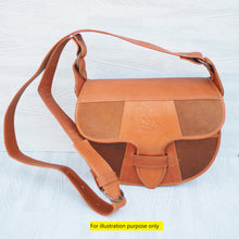 Load image into Gallery viewer, Caramel Purse